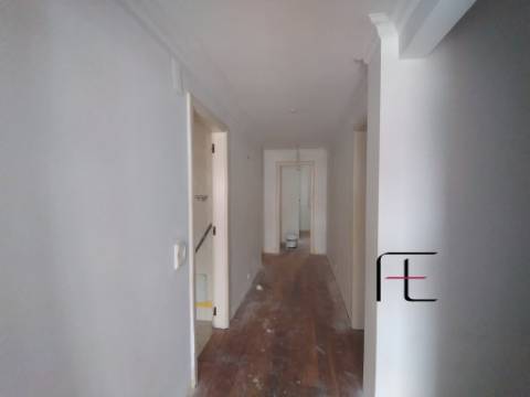 Moradia T7 Venda em Rio de Mouro,Sintra