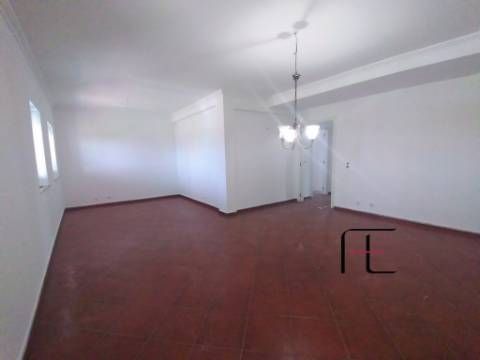 Moradia T7 Venda em Rio de Mouro,Sintra