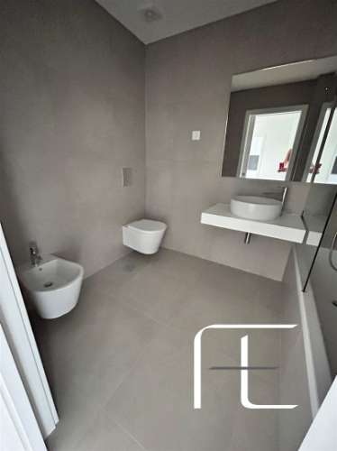 Moradia Geminada T4 Venda em Venteira,Amadora