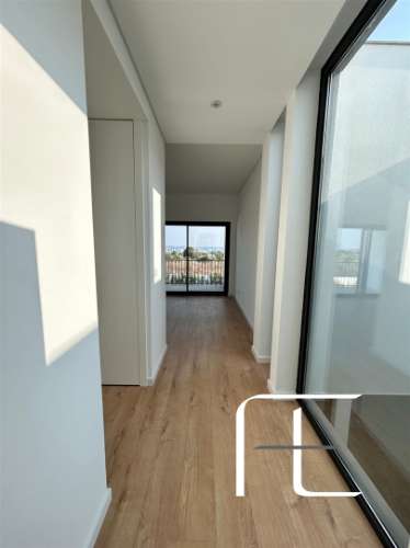 Moradia Geminada T4 Venda em Venteira,Amadora