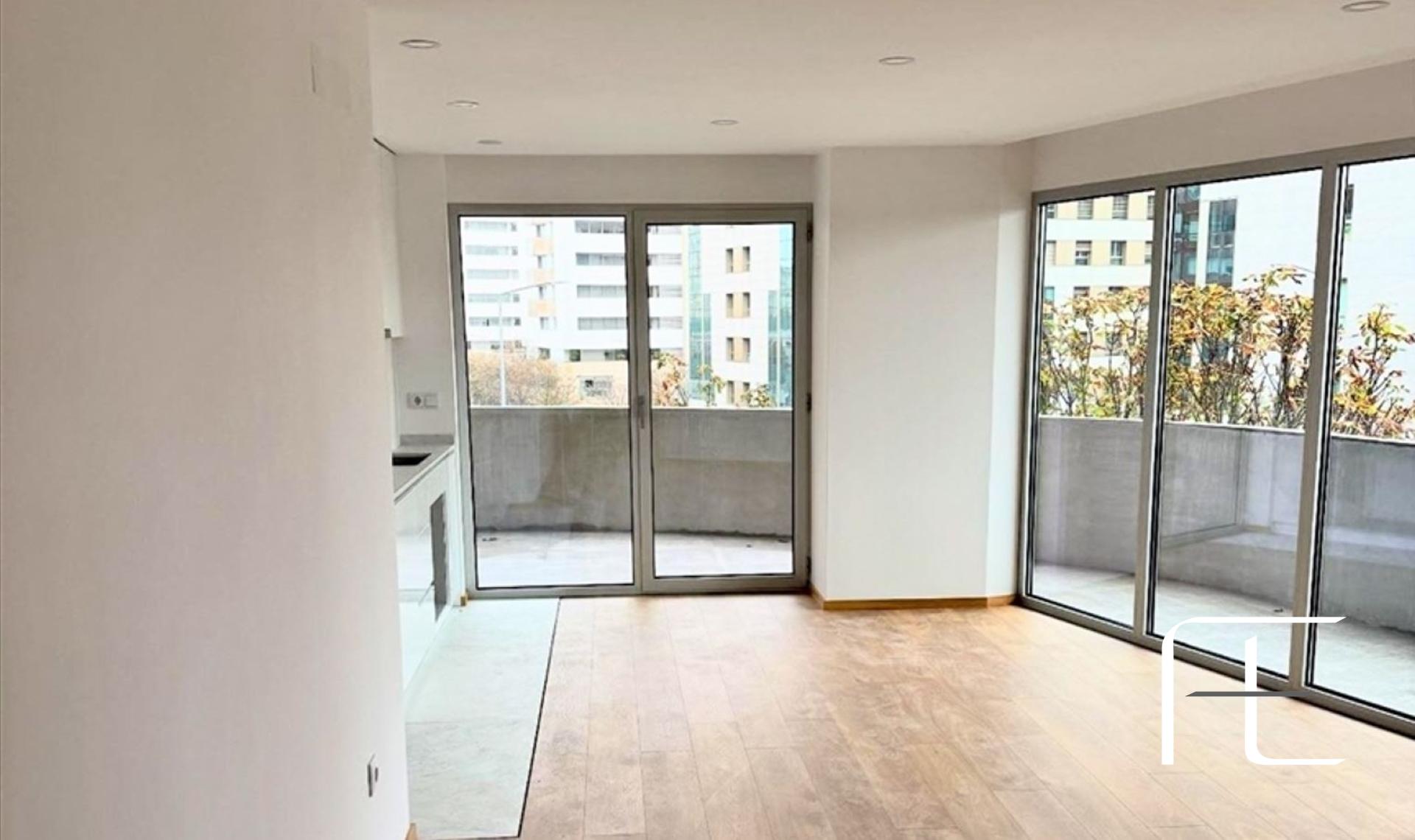 Apartamento T2 Arrendamento em Ramalde,Porto