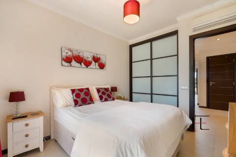 Apartamento T1+1 Venda em Estômbar e Parchal,Lagoa (Algarve)