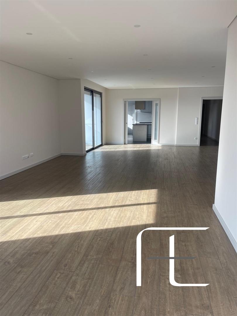 Apartamento T3 Venda em Cedofeita, Santo Ildefonso, Sé, Miragaia, São Nicolau e Vitória,Porto