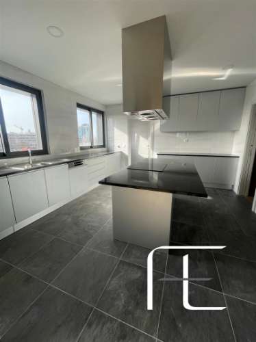 Apartamento T4 Venda em Cedofeita, Santo Ildefonso, Sé, Miragaia, São Nicolau e Vitória,Porto