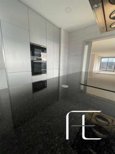 Apartamento T4 Venda em Cedofeita, Santo Ildefonso, Sé, Miragaia, São Nicolau e Vitória,Porto