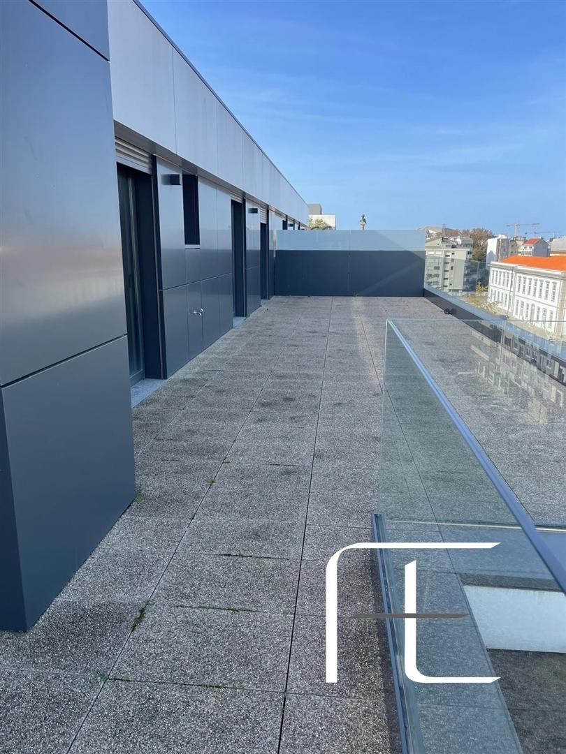 Apartamento T4 Venda em Cedofeita, Santo Ildefonso, Sé, Miragaia, São Nicolau e Vitória,Porto