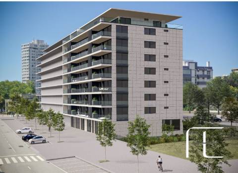 Apartamento T4 Venda em Ramalde,Porto