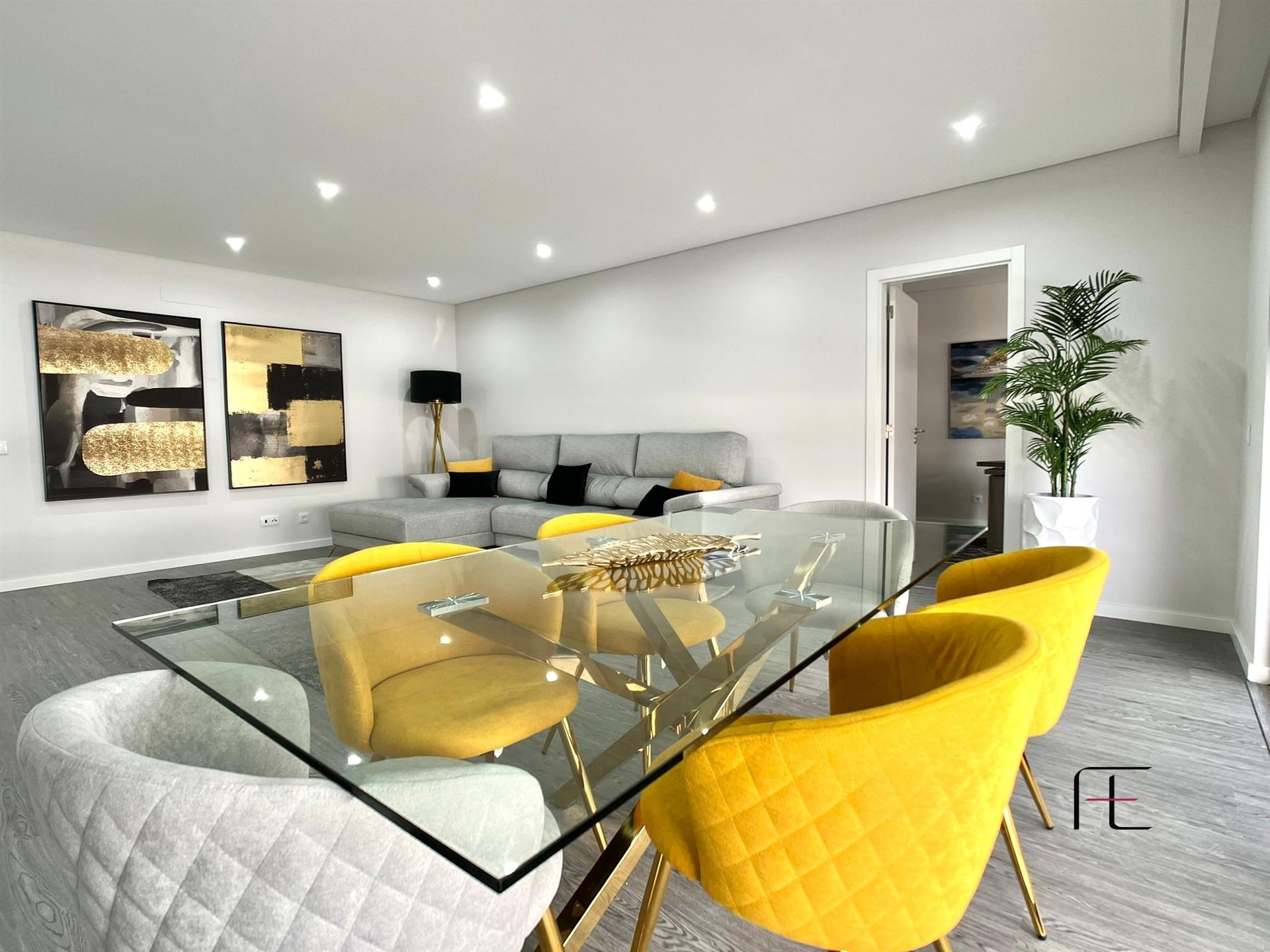 Apartamento T3 Venda em Quelfes,Olhão