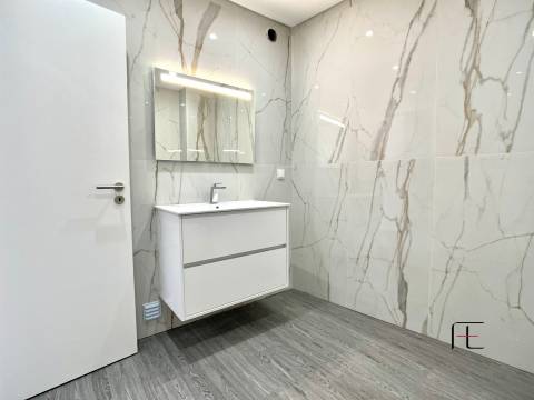 Apartamento T3 Venda em Quelfes,Olhão