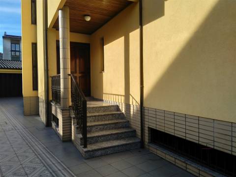 Moradia T4+1 Venda em São Mamede de Infesta e Senhora da Hora,Matosinhos