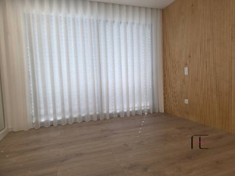 Apartamento T3 Venda em Caniço,Santa Cruz