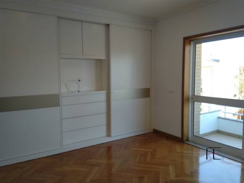 Moradia T5 Venda em Cidade da Maia,Maia