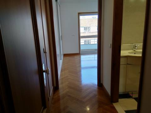 Moradia T5 Venda em Cidade da Maia,Maia