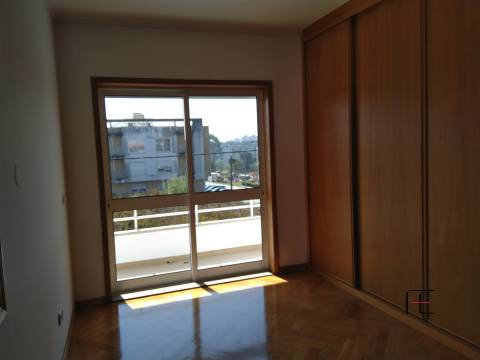 Moradia T5 Venda em Cidade da Maia,Maia