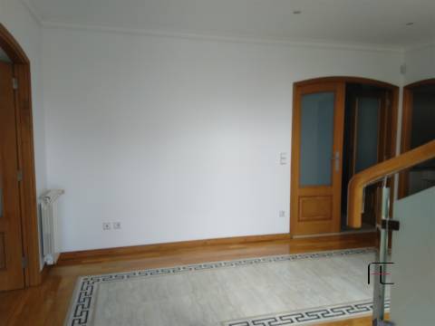 Moradia T5 Venda em Cidade da Maia,Maia