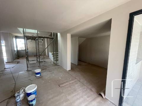 Moradia T3 Venda em Castêlo da Maia,Maia