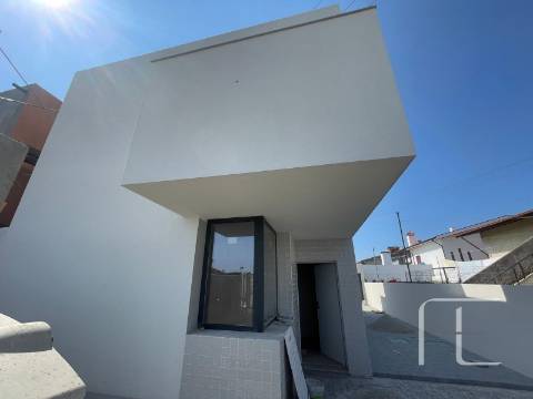 Moradia T3 Venda em Castêlo da Maia,Maia