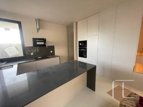 Moradia T3 Venda em Castêlo da Maia,Maia