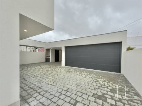 Moradia T3 Venda em Castêlo da Maia,Maia