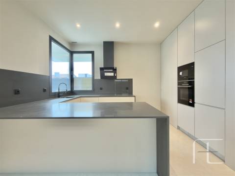 Moradia T3 Venda em Castêlo da Maia,Maia