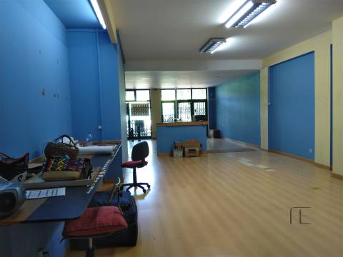 Loja  Venda em São Mamede de Infesta e Senhora da Hora,Matosinhos