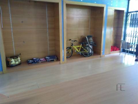 Loja  Venda em São Mamede de Infesta e Senhora da Hora,Matosinhos