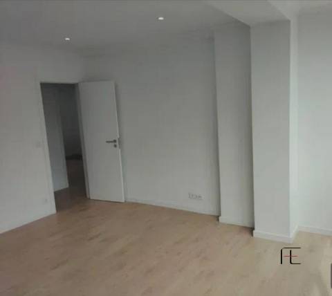 Apartamento T3 Venda em Águas Livres,Amadora