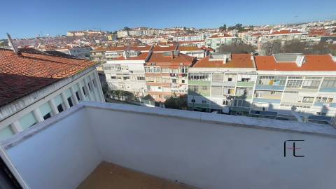 Apartamento T3 Venda em Águas Livres,Amadora