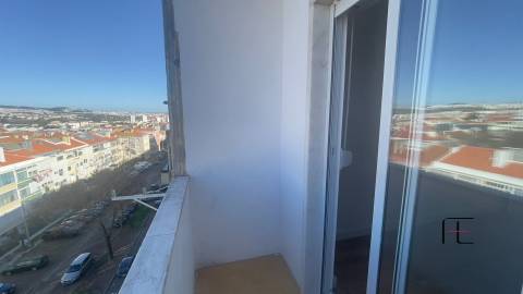 Apartamento T3 Venda em Águas Livres,Amadora
