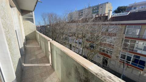 Apartamento T3 Venda em Águas Livres,Amadora