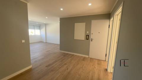 Apartamento T3 Venda em Águas Livres,Amadora