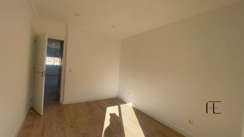 Apartamento T3 Venda em Águas Livres,Amadora