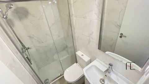 Apartamento T2 Venda em Mina de Água,Amadora