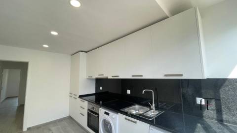 Apartamento T2 Venda em Mina de Água,Amadora