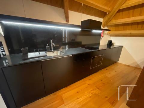 Apartamento T2 DUPLEX Venda em Cedofeita, Santo Ildefonso, Sé, Miragaia, São Nicolau e Vitória,Porto