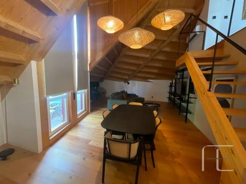 Apartamento T2 DUPLEX Venda em Cedofeita, Santo Ildefonso, Sé, Miragaia, São Nicolau e Vitória,Porto