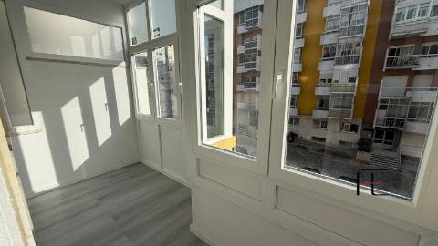 Apartamento T2 Venda em Oeiras e São Julião da Barra, Paço de Arcos e Caxias,Oeiras