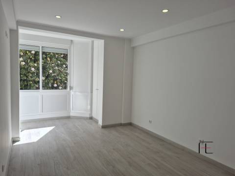 Apartamento T2 Venda em Águas Livres,Amadora