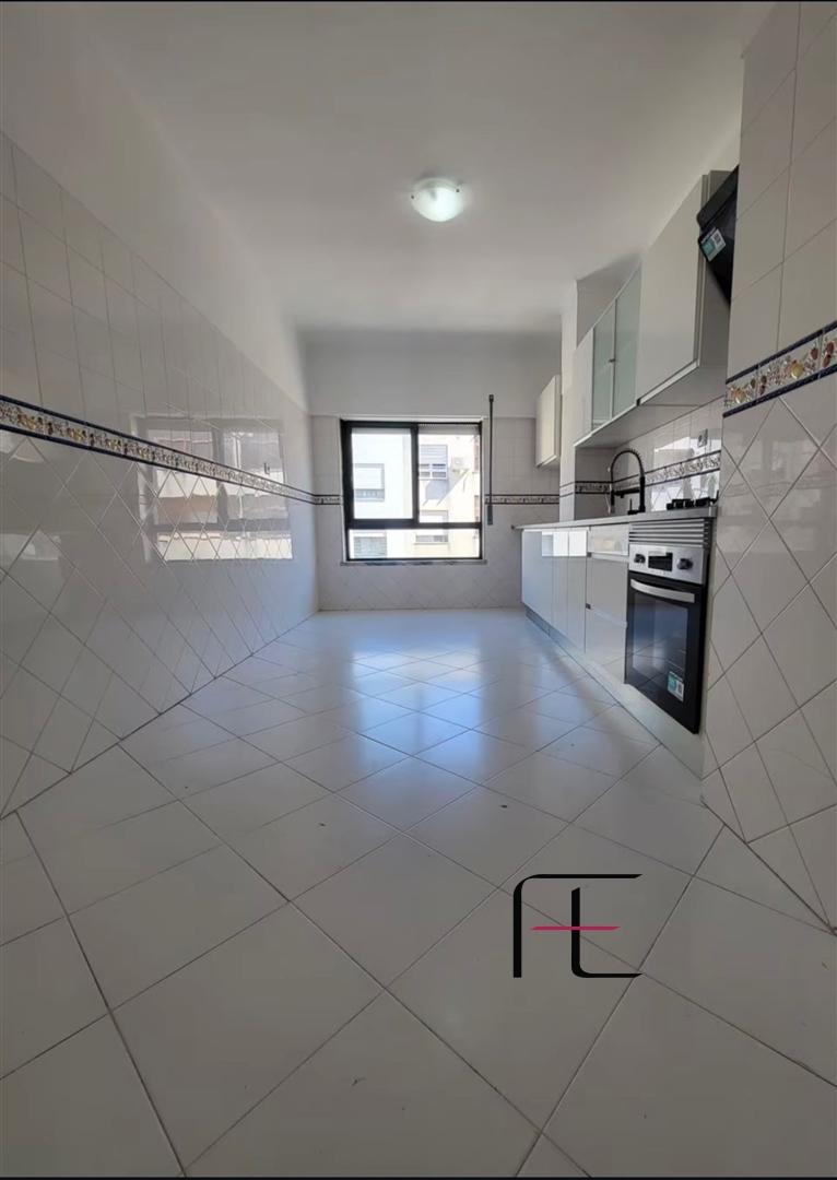 Apartamento T2 Venda em Seixal, Arrentela e Aldeia de Paio Pires,Seixal
