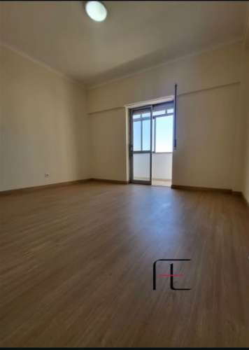 Apartamento T2 Venda em Seixal, Arrentela e Aldeia de Paio Pires,Seixal