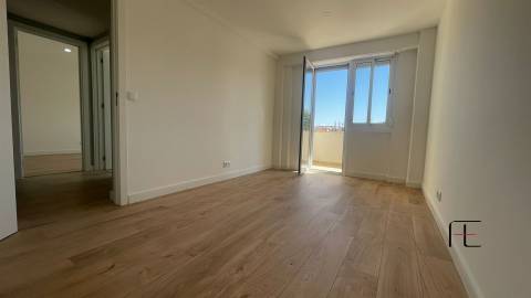 Apartamento T3 Venda em Odivelas,Odivelas