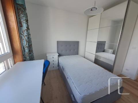 Apartamento T3 Venda em Ramalde,Porto