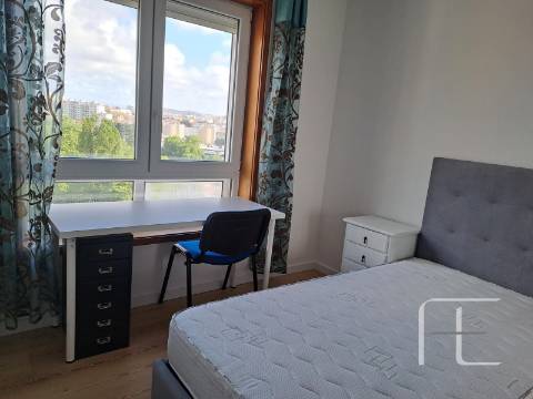 Apartamento T3 Venda em Ramalde,Porto