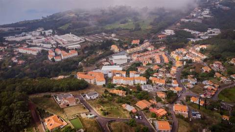 Lote de Terreno  Venda em Caniço,Santa Cruz