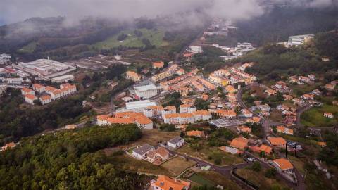 Lote de Terreno  Venda em Caniço,Santa Cruz