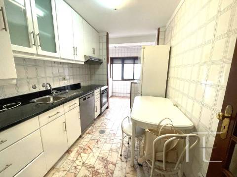 Apartamento T3 Arrendamento em Paranhos,Porto