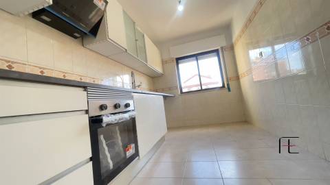 Apartamento T2 Venda em Algueirão-Mem Martins,Sintra