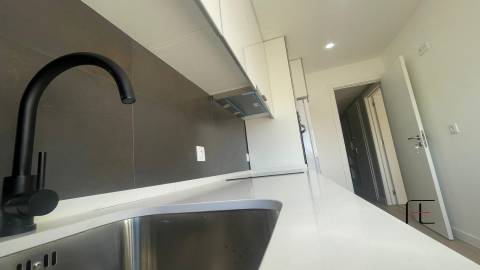 Apartamento T3 Venda em Águas Livres,Amadora