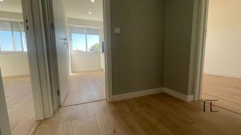 Apartamento T3 Venda em Águas Livres,Amadora