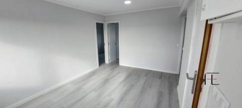 Apartamento T2 Venda em Pontinha e Famões,Odivelas